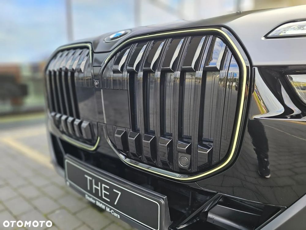 BMW Seria 7 - 11