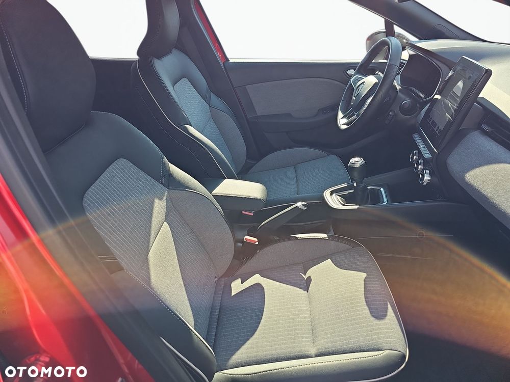 Renault Clio 1.0 TCe Techno - 13