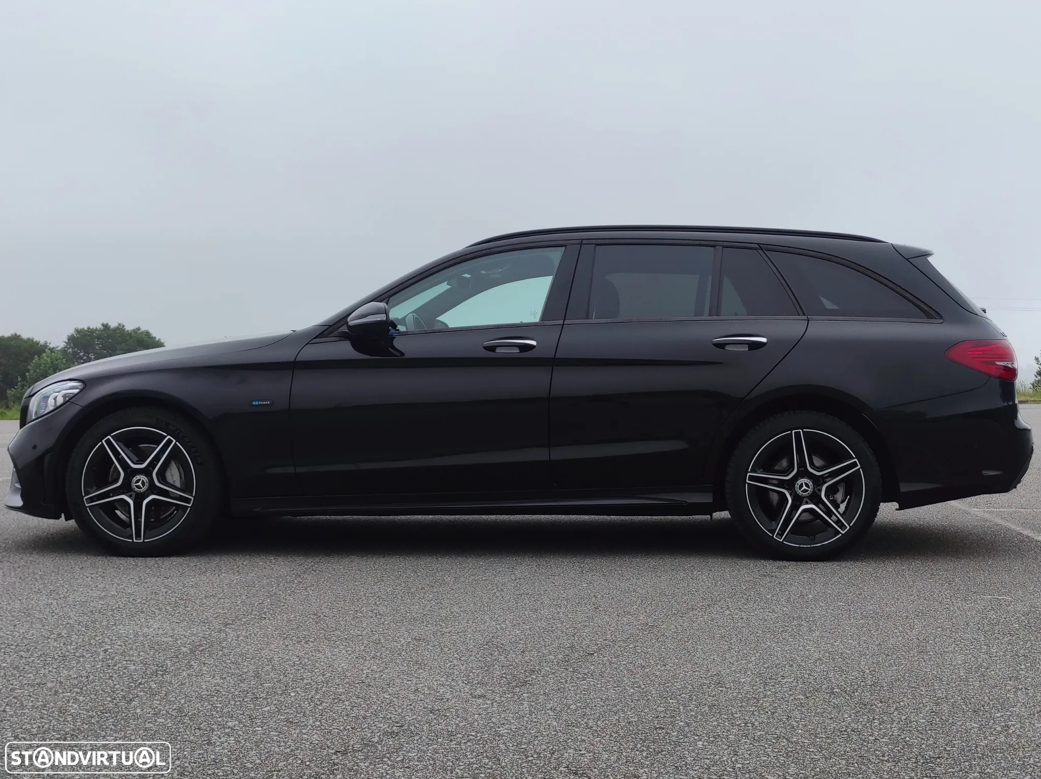 Mercedes-Benz C 300 de AMG Line - 4