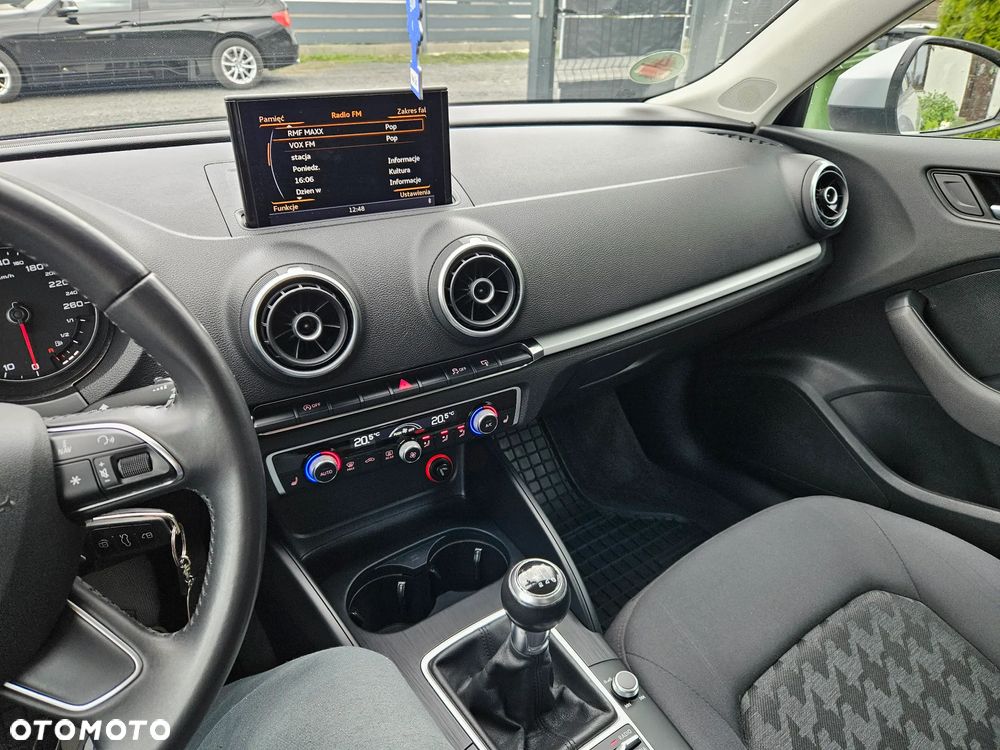 Audi A3 Sportback 1.6 TDI (clean diesel) Attraction - 21