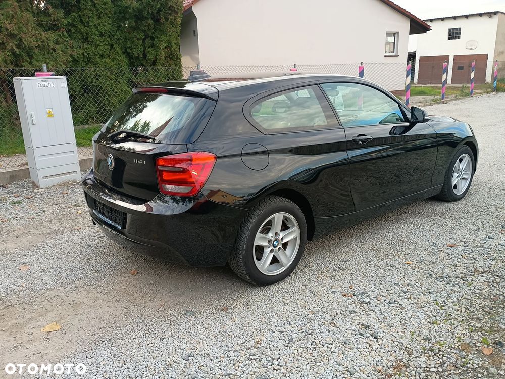 BMW Seria 1 114i Sport Line - 2