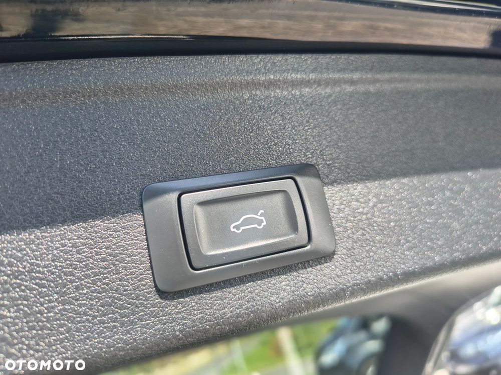 Audi A4 Avant 2.0 TDI DPF clean diesel Ambiente - 21