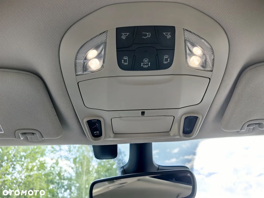 Chrysler Pacifica - 13