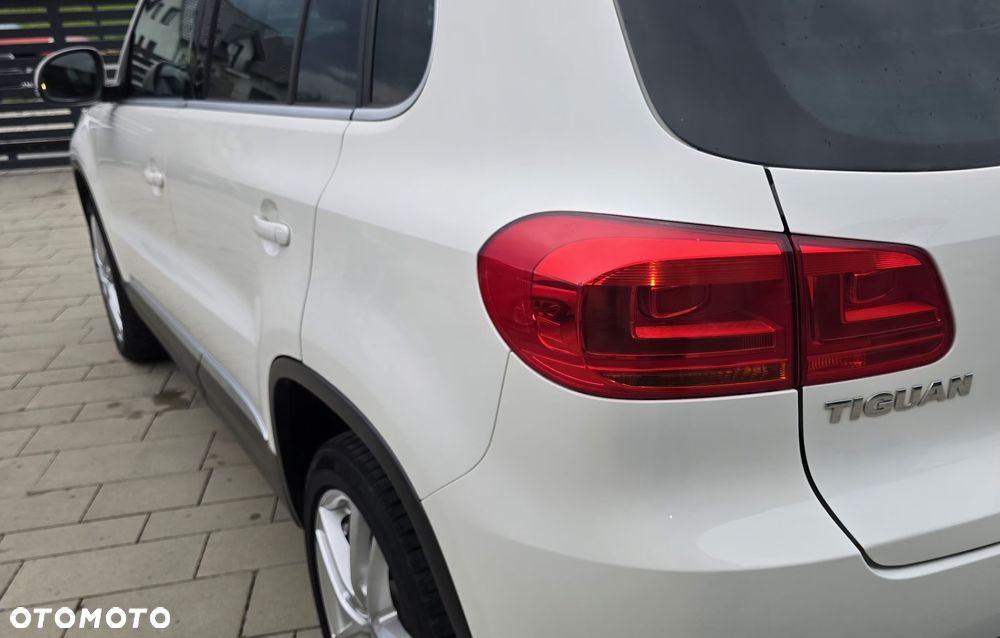 Volkswagen Tiguan 2.0 TDI DPF 4Motion BlueMotion Technology DSG Sport & Style - 14