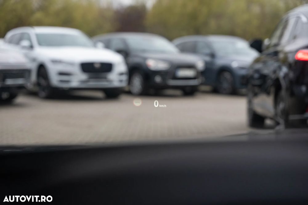 BMW Seria 3 320d Aut. M Sport - 28