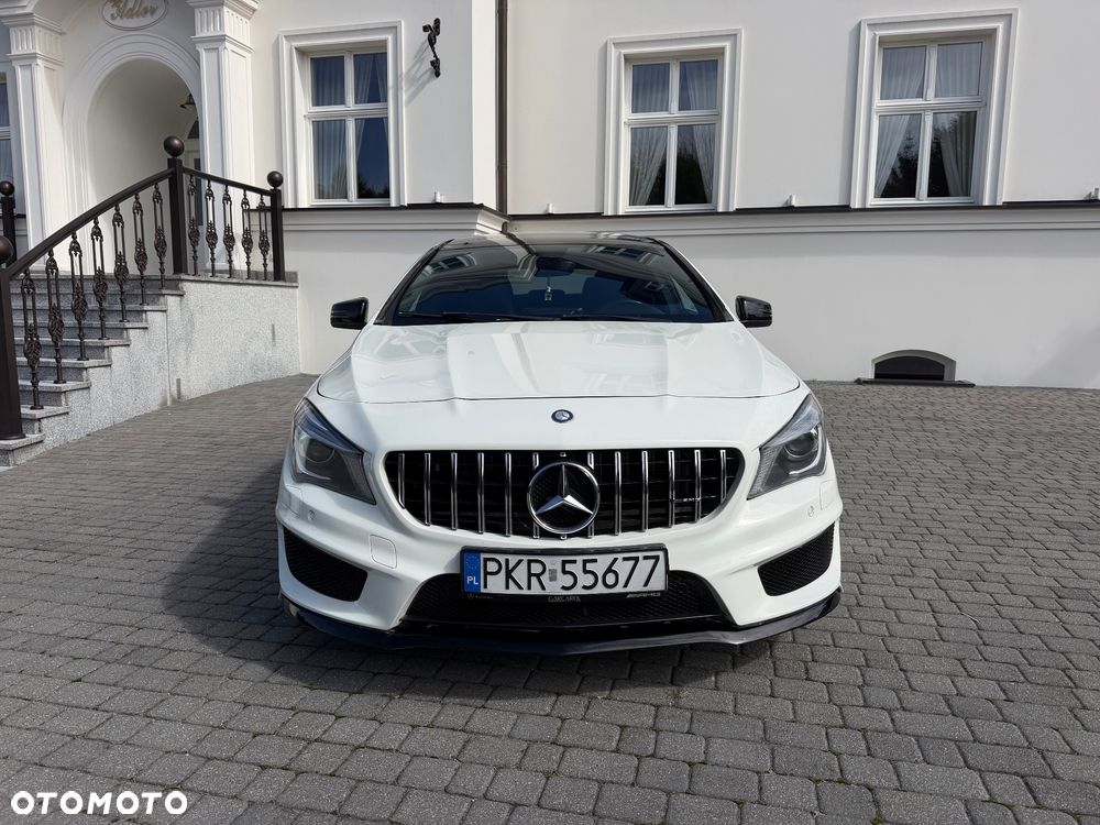 Mercedes-Benz CLA - 4
