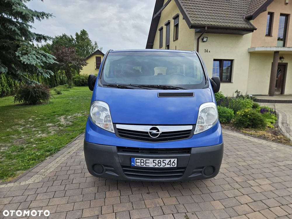 Opel Vivaro - 10