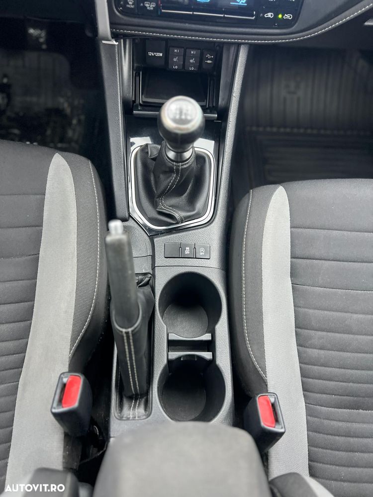 Toyota Auris 1.2 Turbo Executive - 12