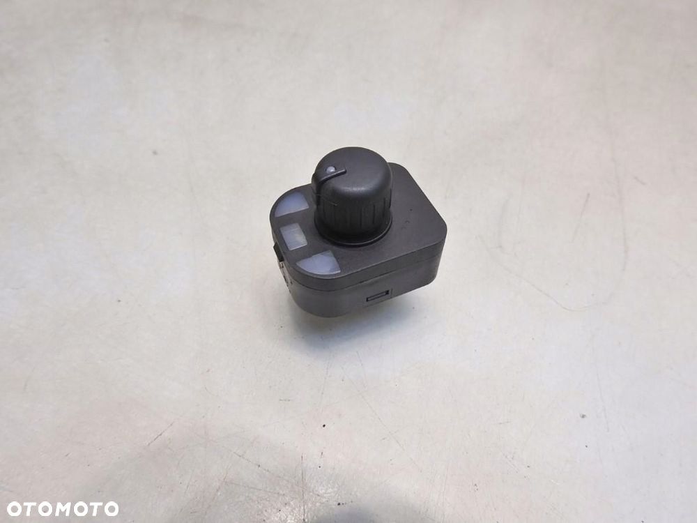 PRZYCISK REGULACJI LUSTEREK AUDI A3 8P 8E0959565 - 6