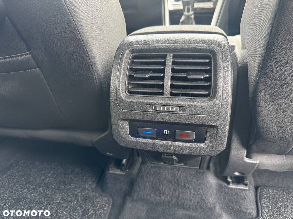 Volkswagen Touran 2.0 TDI SCR (BlueMotion Technology) Highline - 15