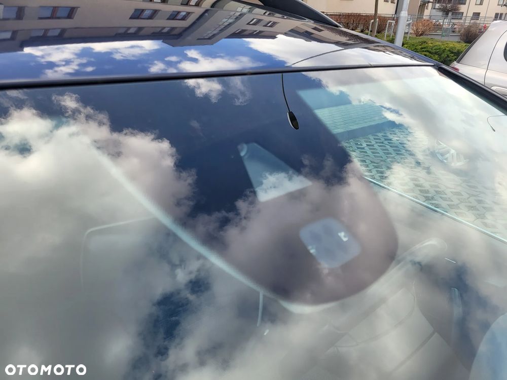 Volkswagen Passat 2.0 TDI Highline - 16