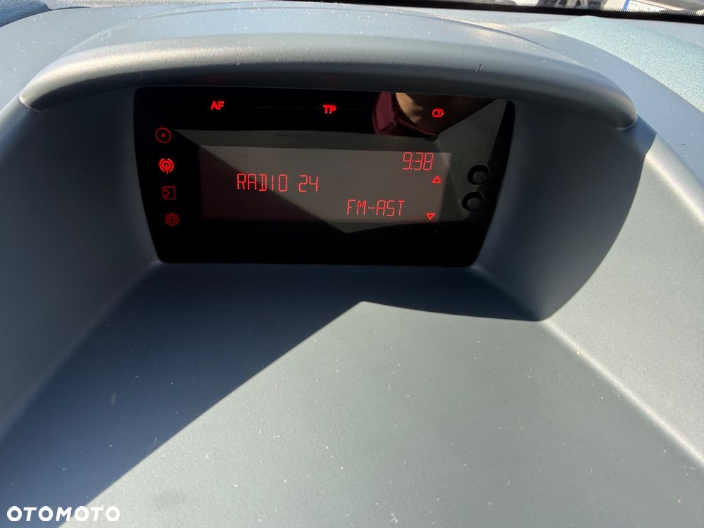 Ford Fiesta 1.4 Autom Ghia - 24