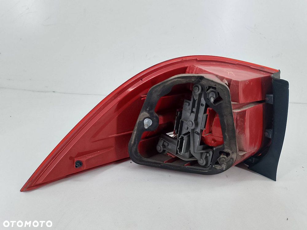 LAMPA TYLNA PRAWA VW GOLF V 2.0 TDI KOMBI 1K9945096A 1K9945112A - 7