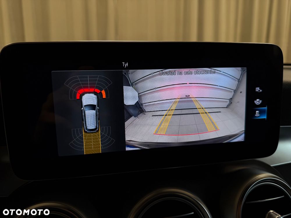 Mercedes-Benz GLC 200 4Matic 9G-TRONIC AMG Line - 12