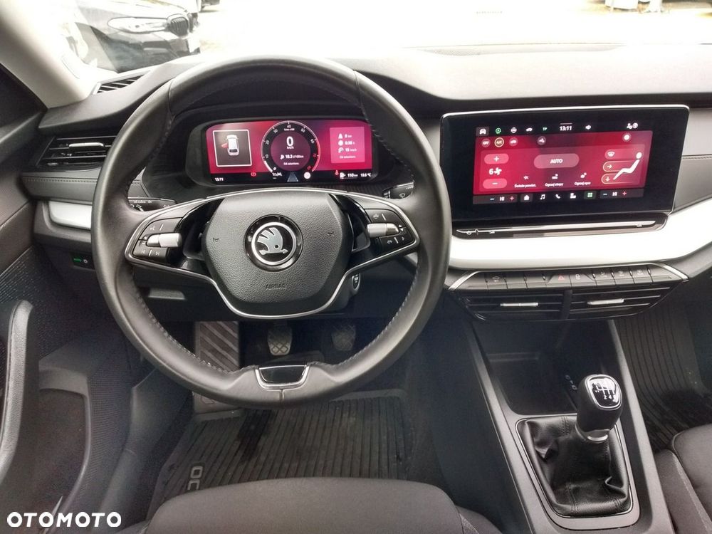 Skoda Octavia 1.5 TSI Essence - 9