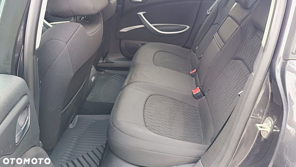 Citroën C5 1.6 HDi Attraction - 13