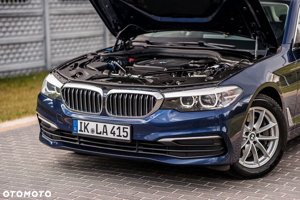 BMW Seria 5 525d - 6