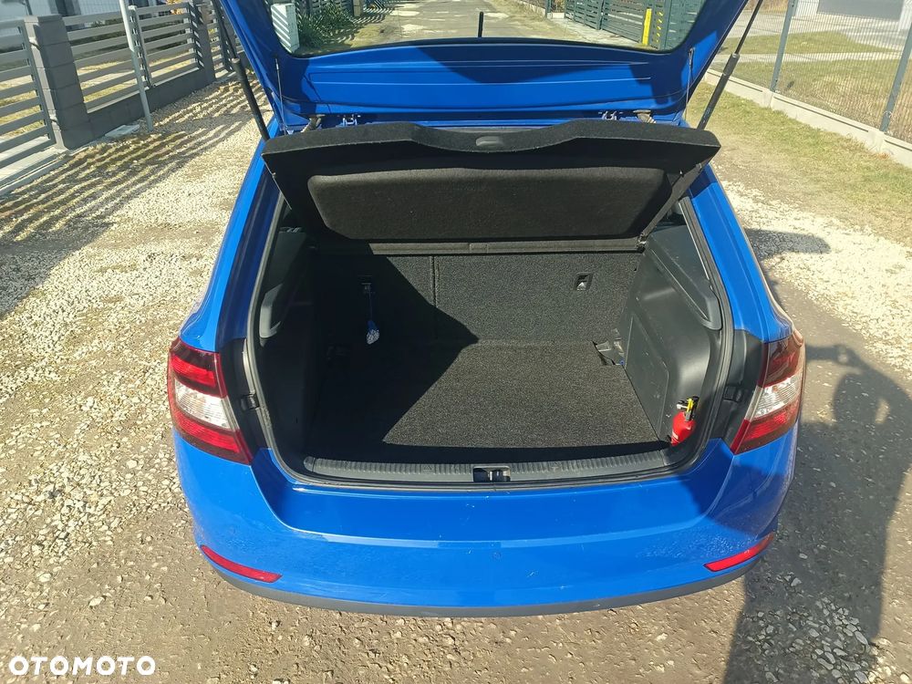 Skoda RAPID 1.6 TDI DPF Ambition - 21