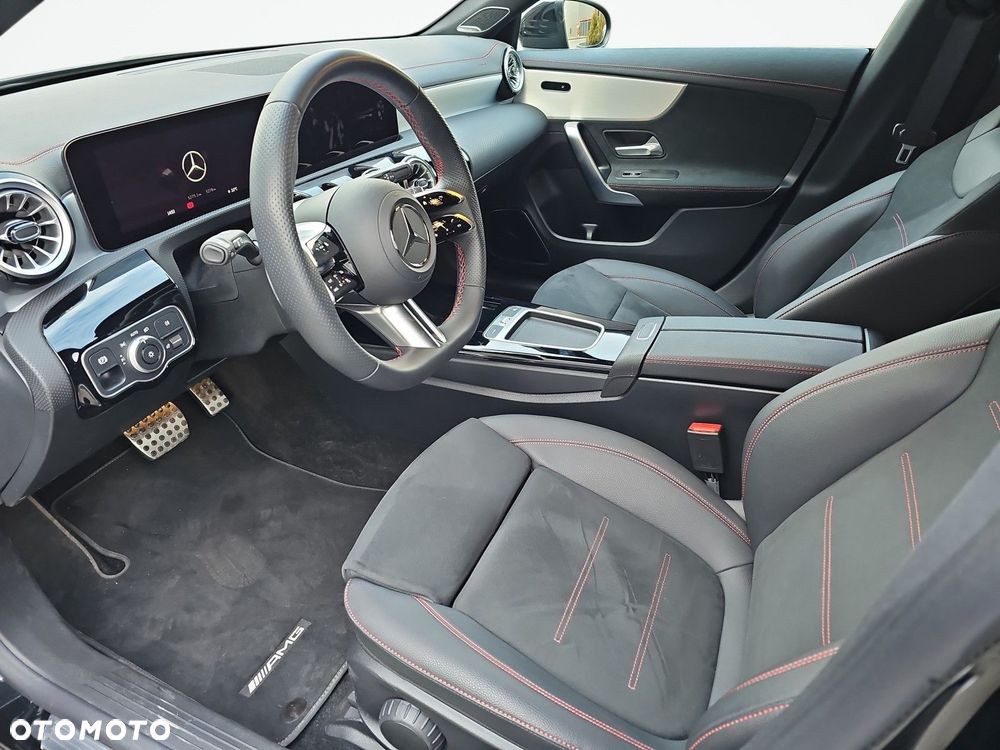 Mercedes-Benz CLA 200 AMG Line 7G-DCT - 11