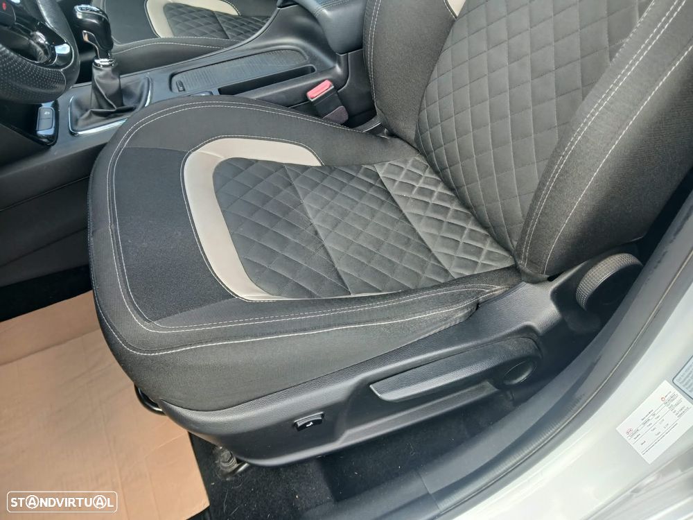Kia Ceed 1.6 CRDi Nav Line - 7