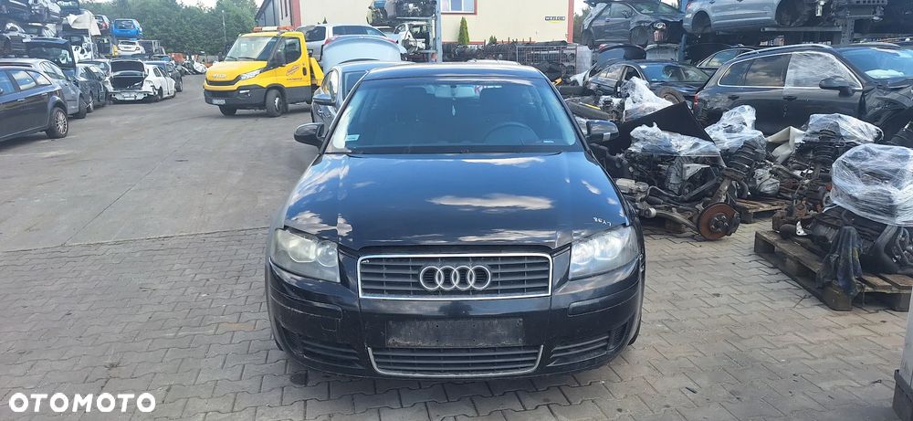 Audi A3 8P 02-05 Maska Pokrywa Komory Silnika LY9B Kolor Czarny - 1