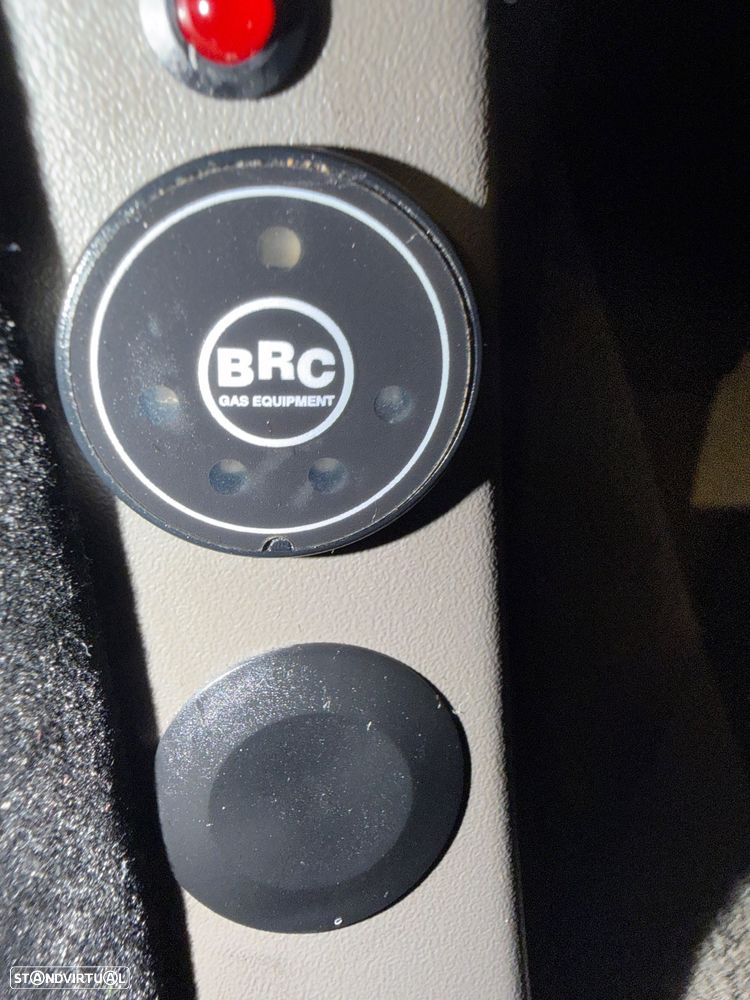 Jaguar XF 4.2 V8 Premium Luxury - 43