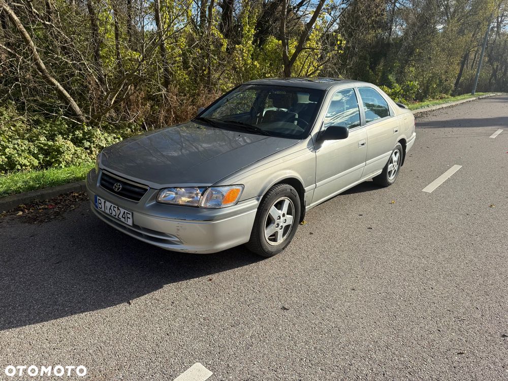 Toyota Camry ver-3-0-v6-le - 1