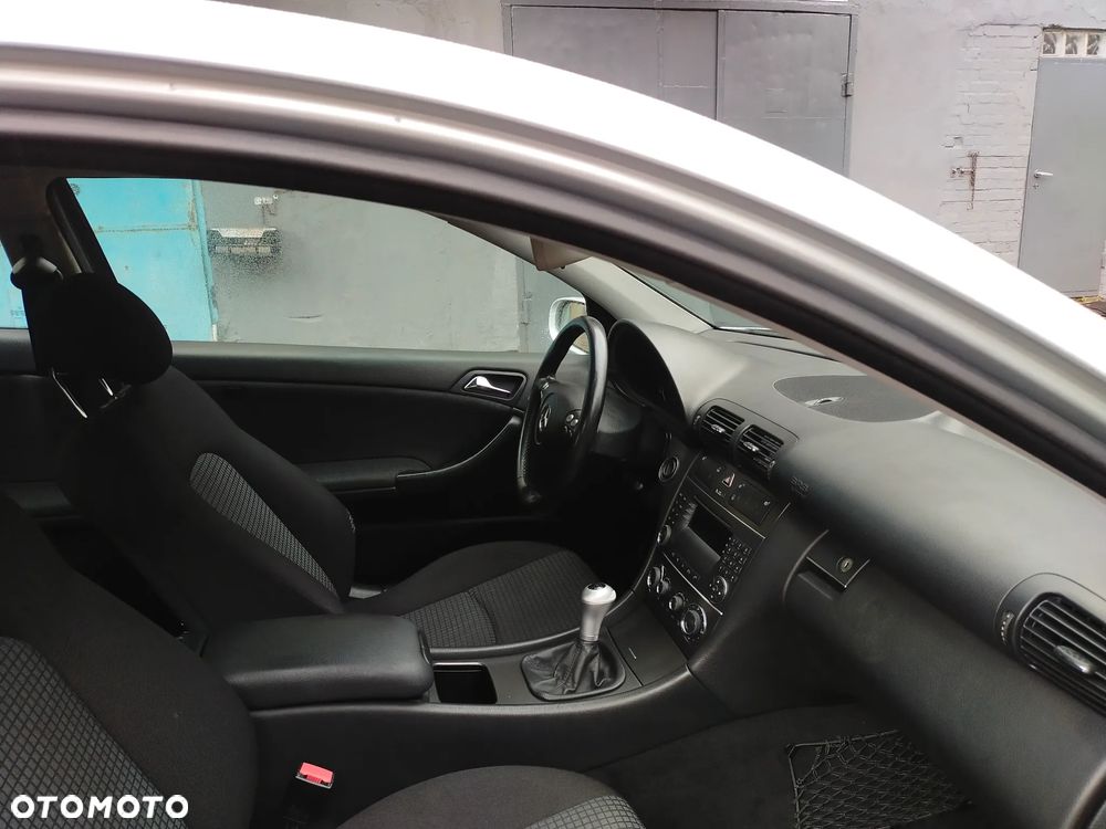 Mercedes-Benz Klasa C 230 Sportcoupe - 10