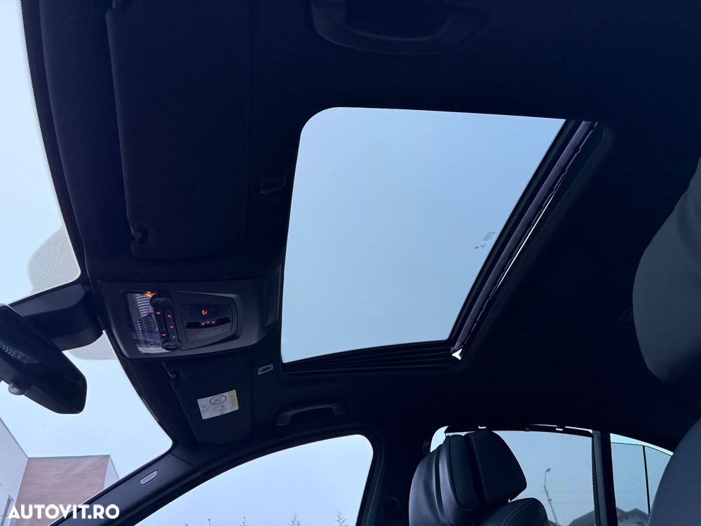 BMW Seria 5 530d xDrive Sport-Aut. Modern Line - 35