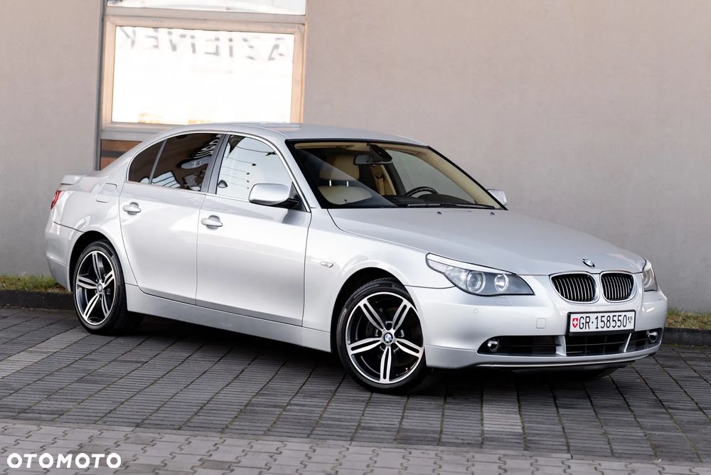 BMW Seria 5 525xi - 3