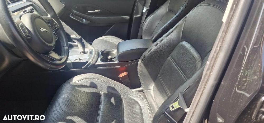 Jaguar E-Pace P200 AWD R-Dynamic S - 7