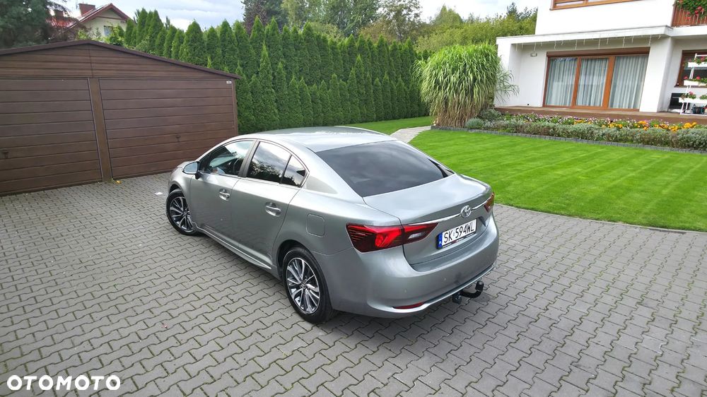 Toyota Avensis 2.0 Premium MS - 14