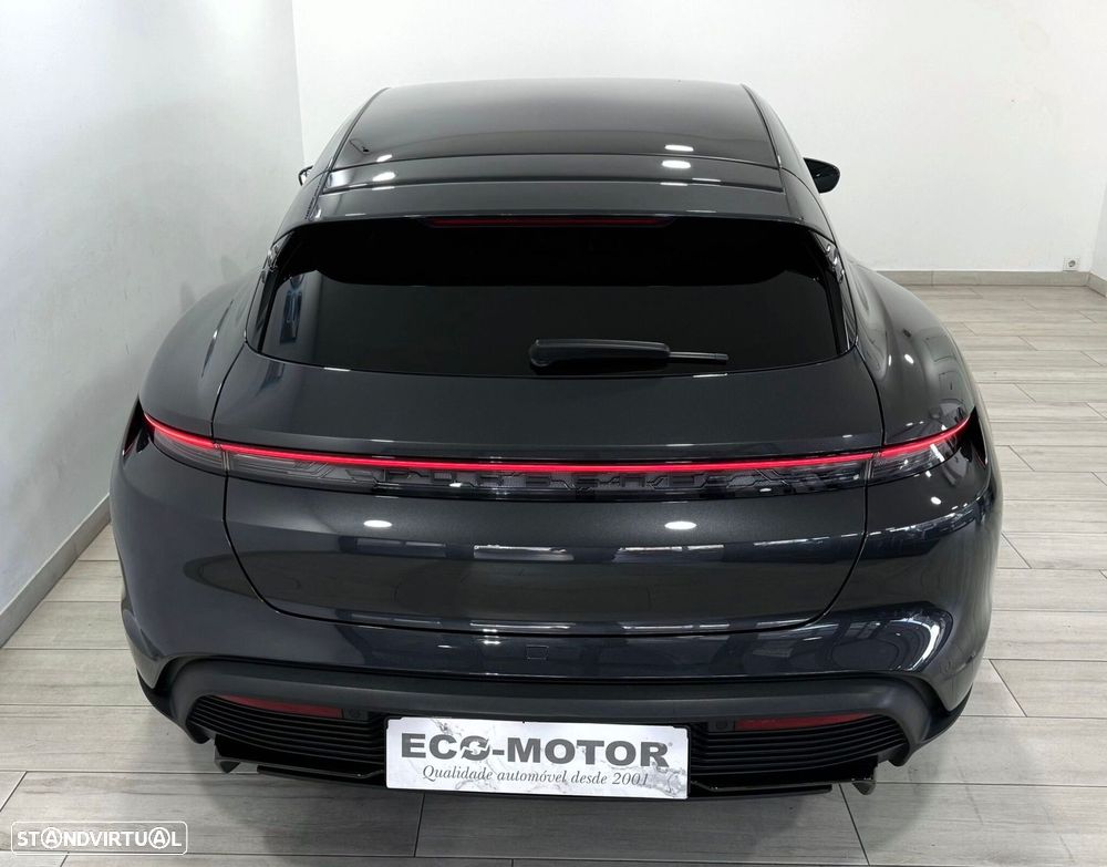 Porsche Taycan Sport Turismo GTS - 16