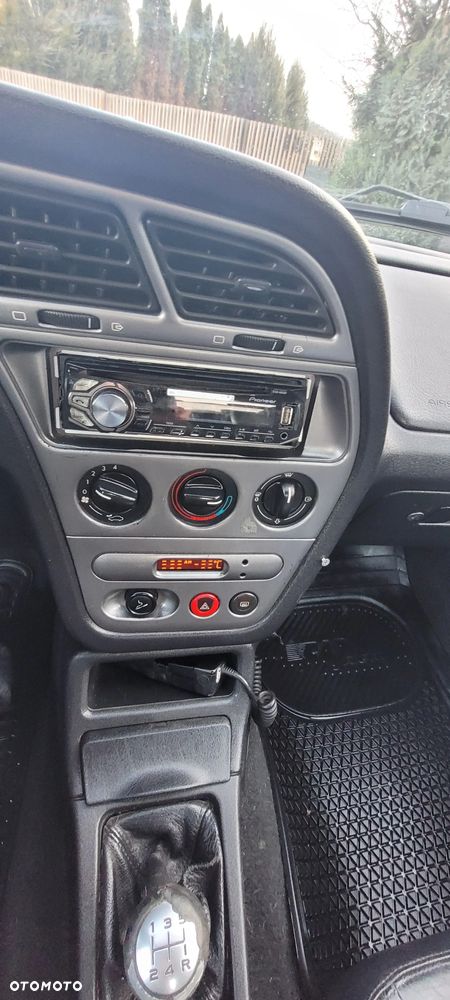 Peugeot 306 1.6 XR - 10