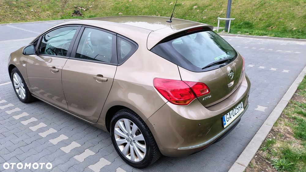 Opel Astra 1.6 Enjoy - 6