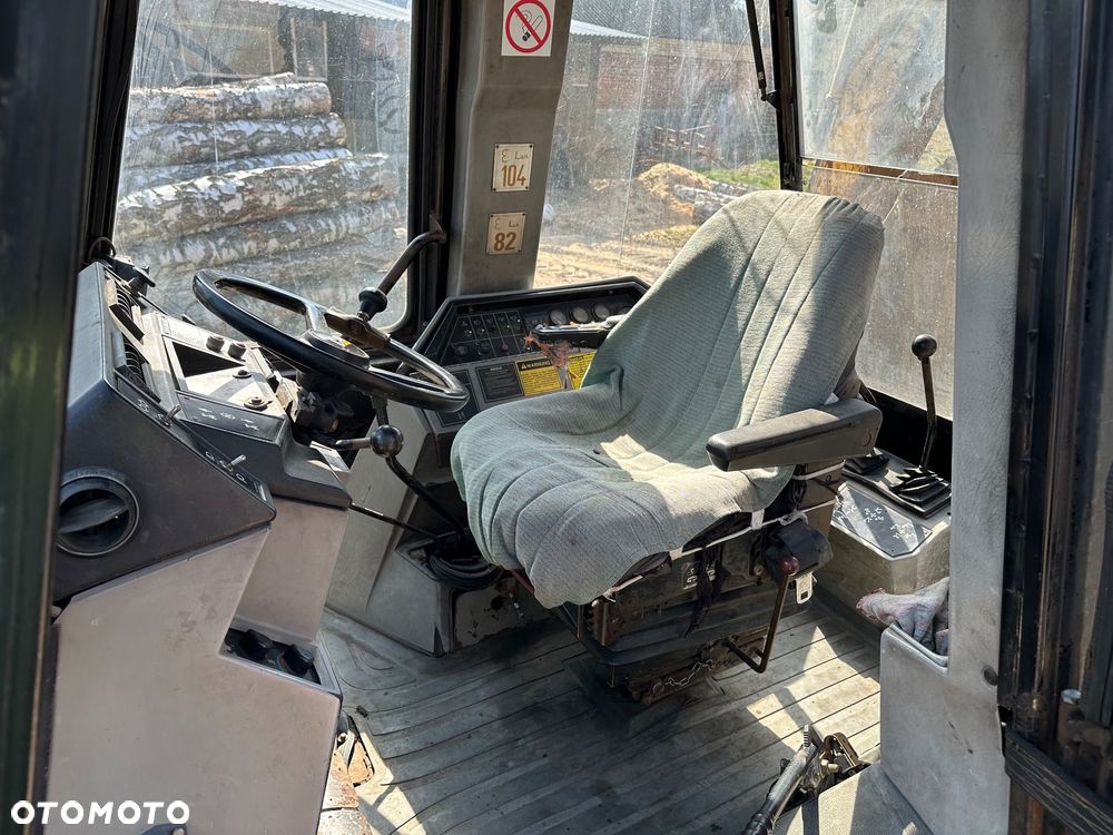 Caterpillar 428B ramię typu Banan - 13