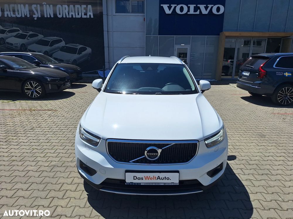 Volvo XC 40 T4 Geartronic Momentum Pro - 4