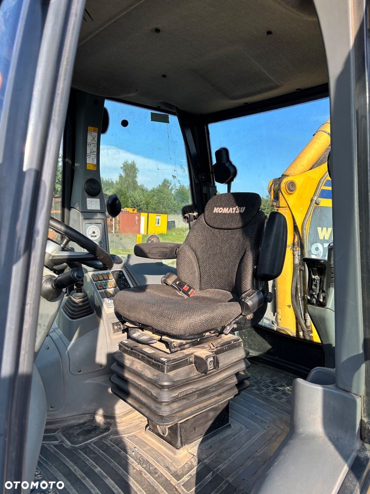 Komatsu WB97S-5EO 2015r 4x4x4 koparko ładowarka dżojstiki - 16
