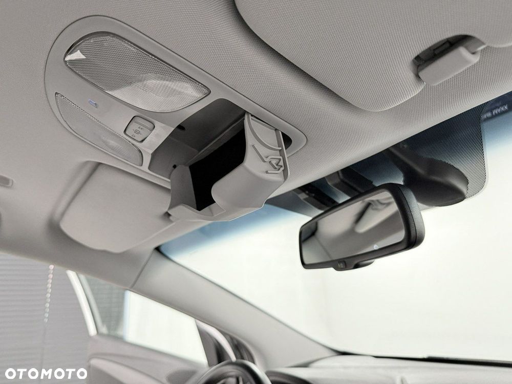 Hyundai i40 i40cw 1.7 CRDi Premium - 38