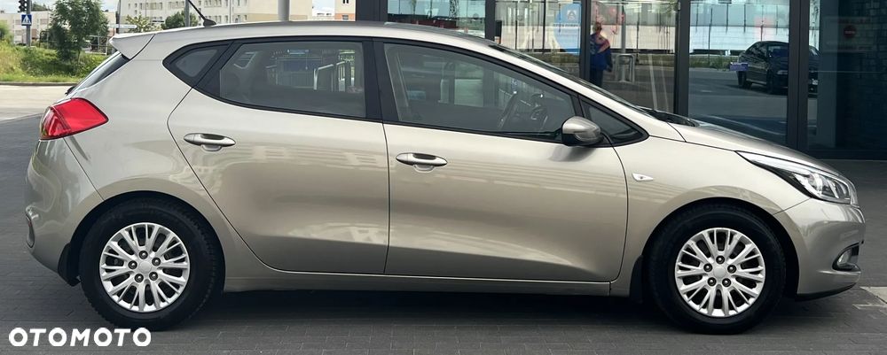 Kia Ceed 1.6 CRDi L - 8