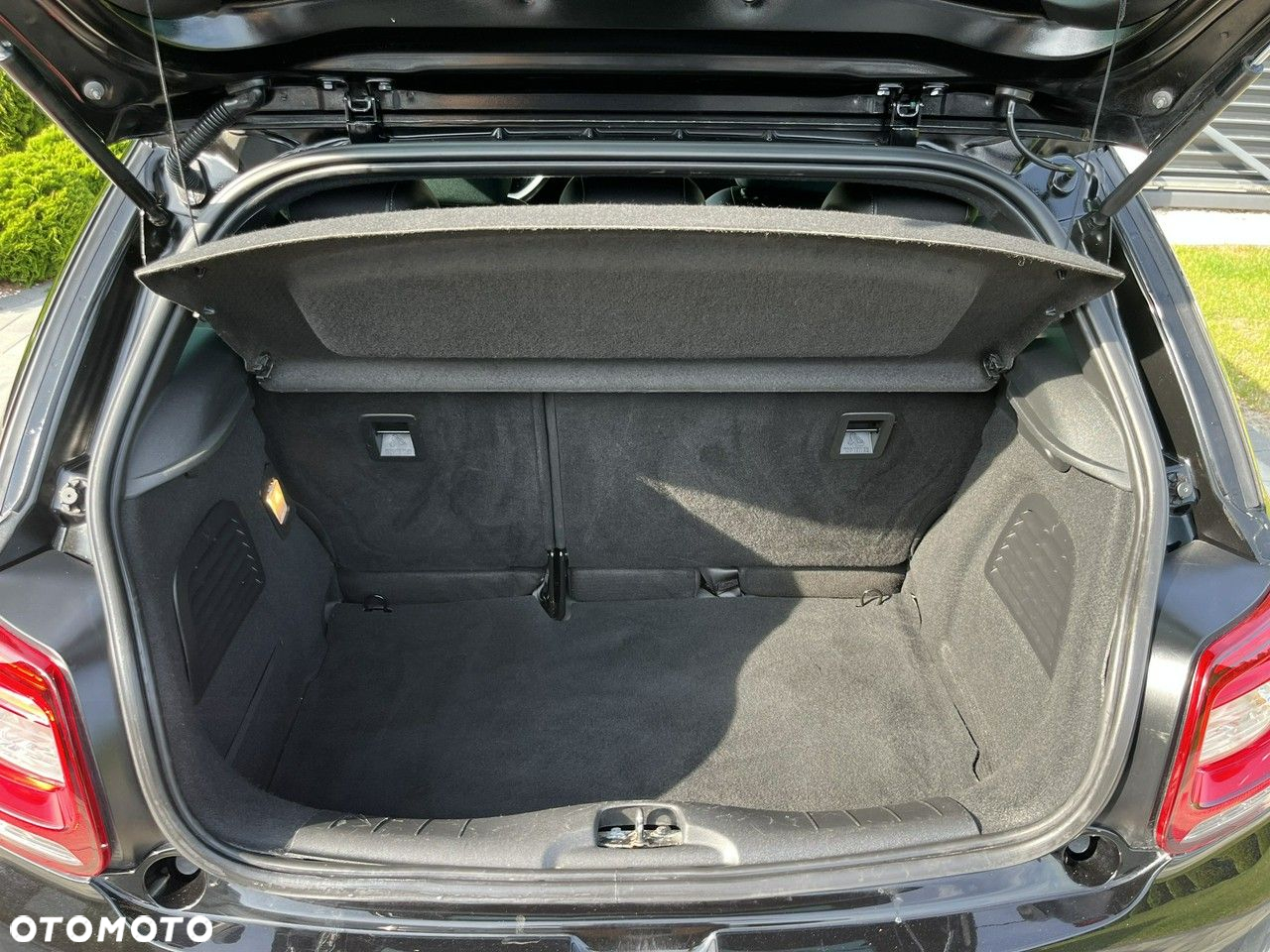 Citroën DS3 BlueHDi 100 CONNECTED CHIC - 14