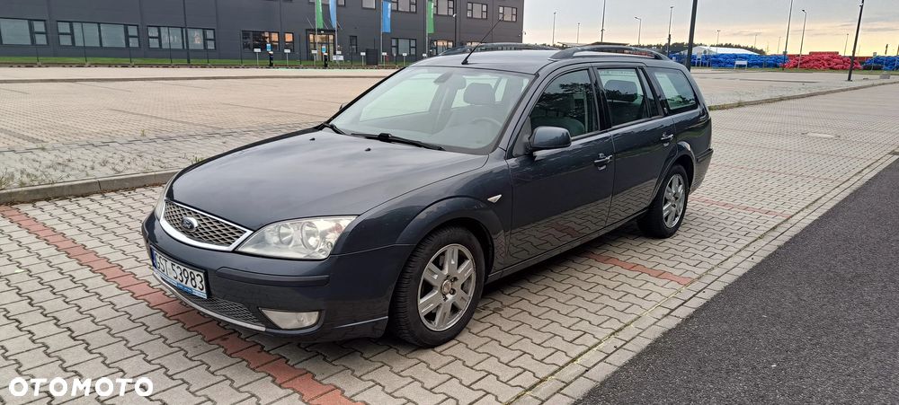 Ford Mondeo 2.0 Ghia - 7