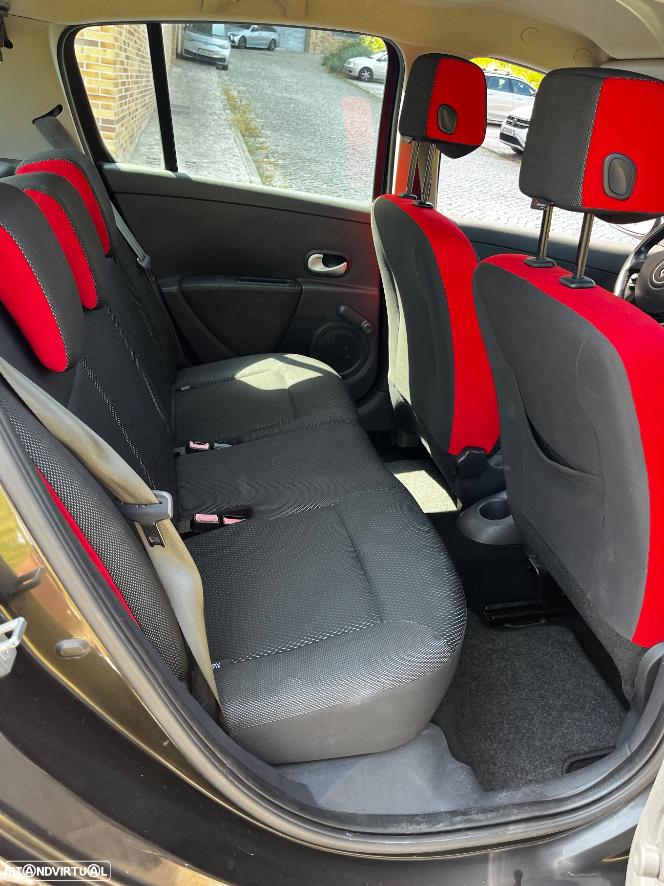 Renault Clio 1.5 dCi Rip Curl - 13
