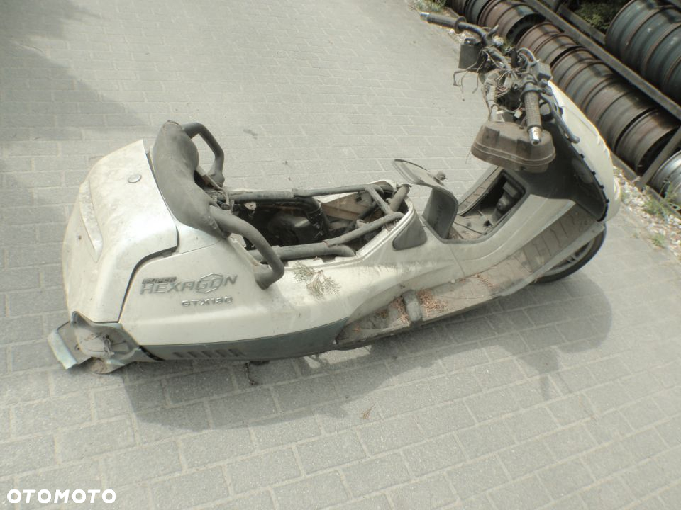 felga koło opona piaggio hexagon Posiadam prawie wszystkie części do tego modelu - 3