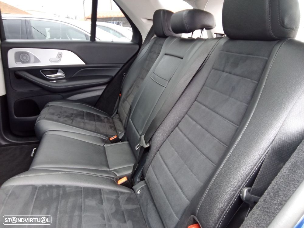 Mercedes-Benz GLE 300 d 4Matic - 28