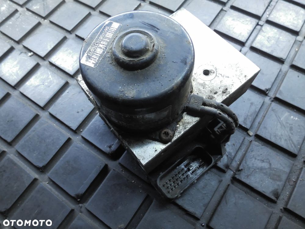 POMPA ABS SKODA OCTAVIA I VW GOLF SEAT LEON 1.9TDI 1J0907379H - 1