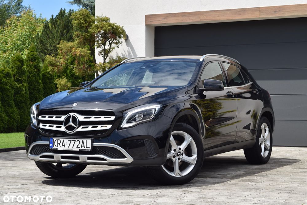 Mercedes-Benz GLA 200 7G-DCT Style - 2