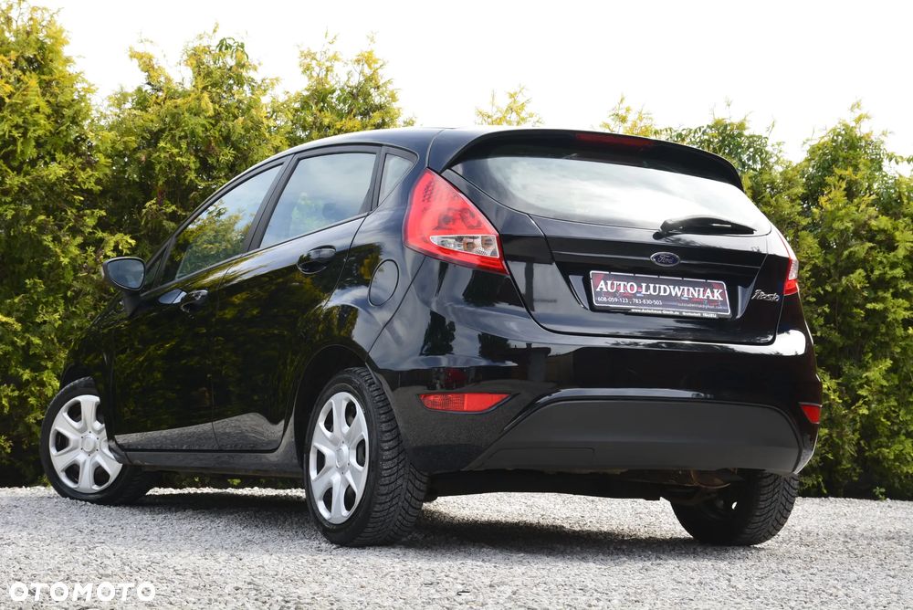 Ford Fiesta 1.25 Titanium - 11