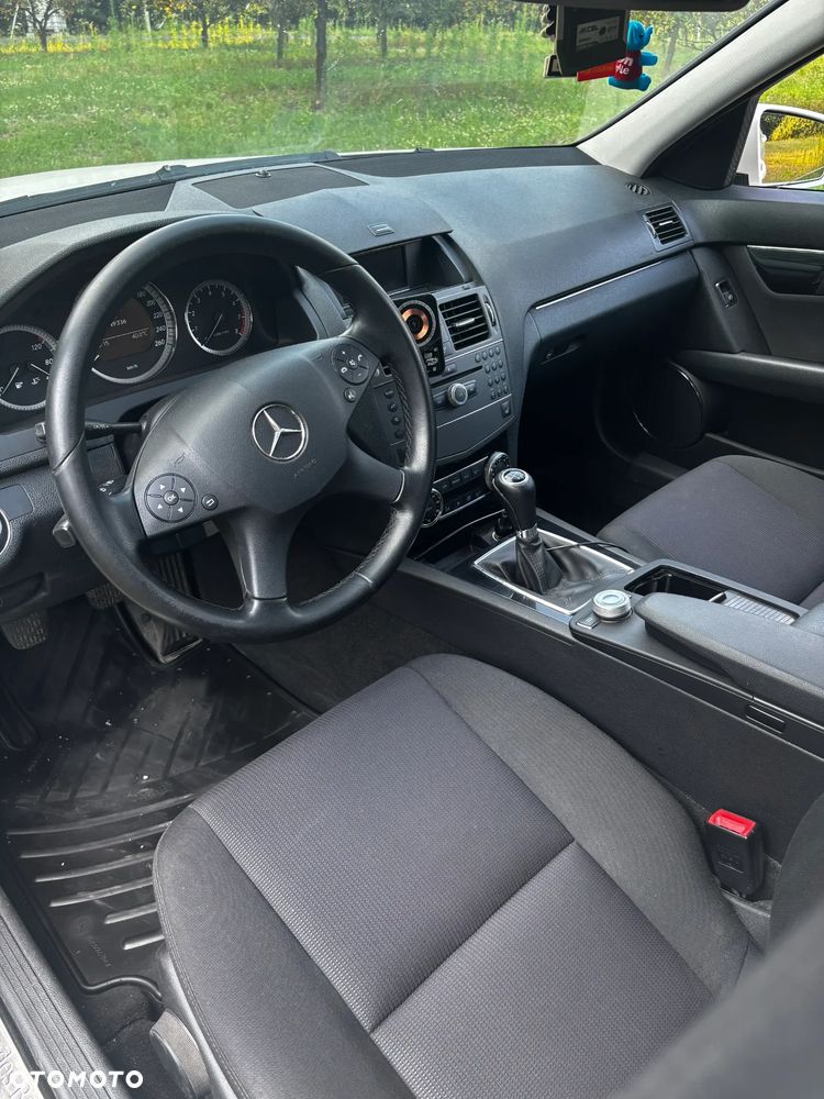 Mercedes-Benz Klasa C 180 Kompressor BlueEFFICIENCY Special Edition - 7
