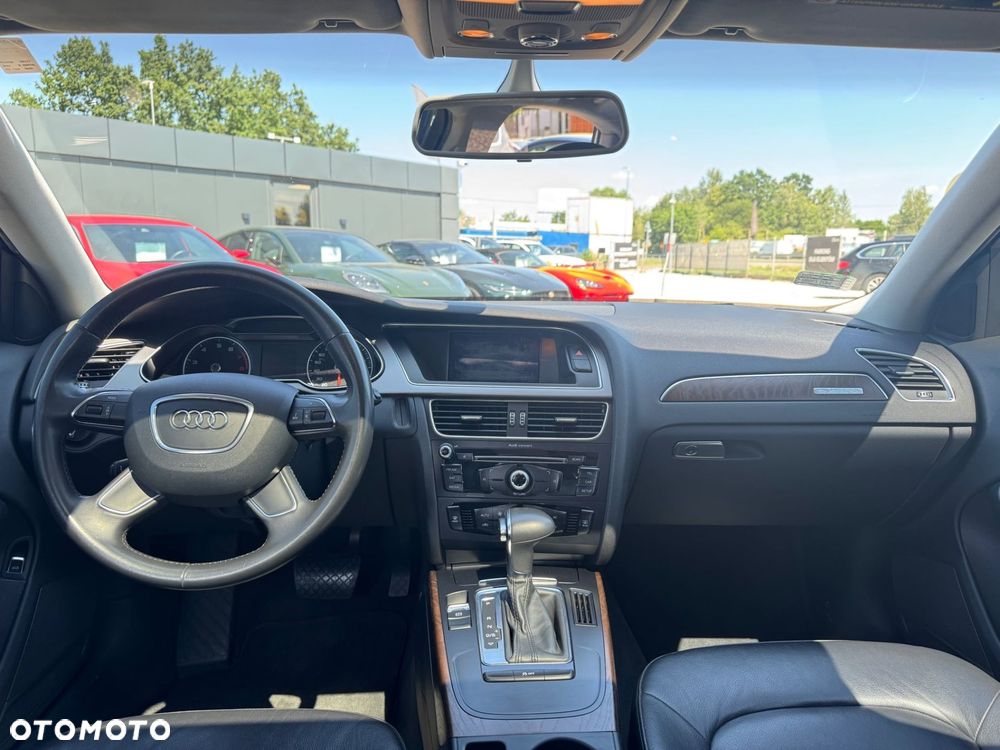 Audi A4 Limousine - 16